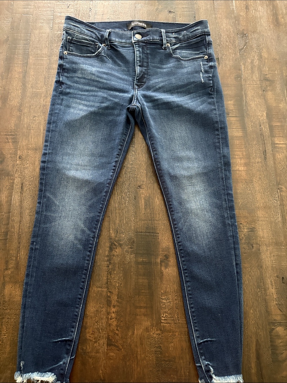 Express Women's Dark Wash Skinny Jeans